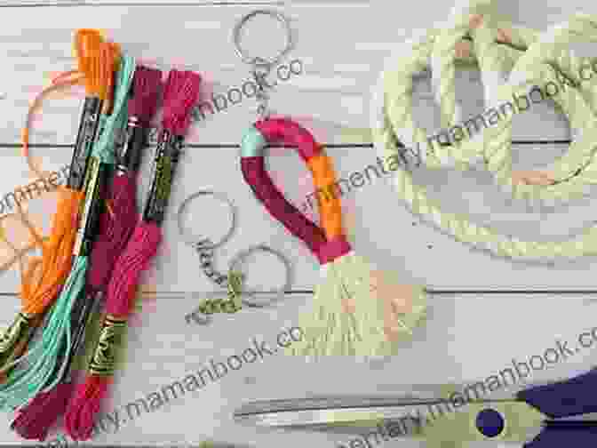 A Photo Of A Group Of Colorful Yarn Keychains 10 Minute Yarn Projects (10 Minute Makers)