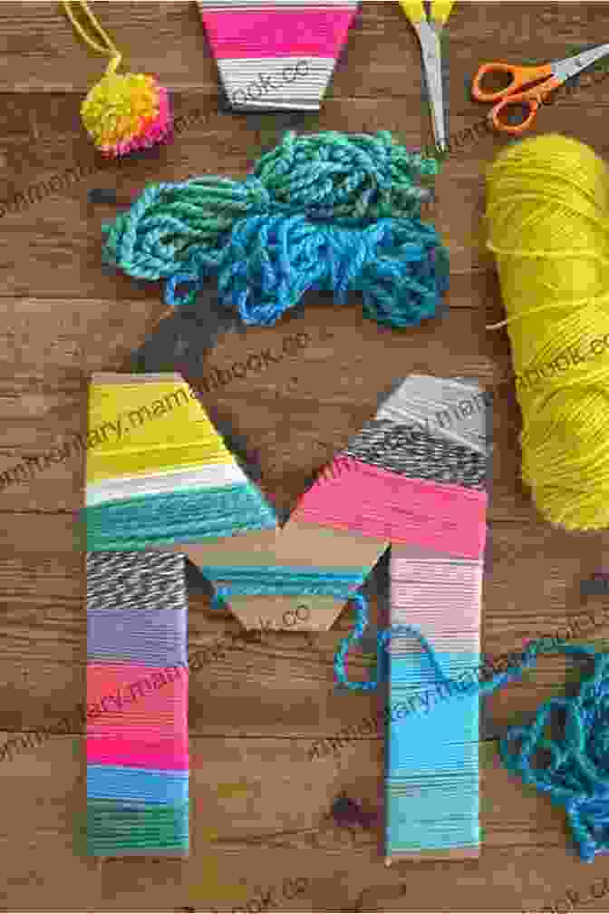Yarn Wrapped Letters 10 Minute Art Projects (10 Minute Makers)